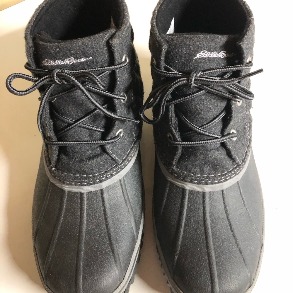 Eddie  BAUER Hunt Pac boot

Quilted Gray 
waterproof insulated 
Womens Size 10